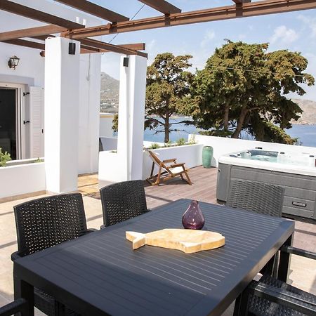 Willa Sunny Bay Agia Marina  Zewnętrze zdjęcie